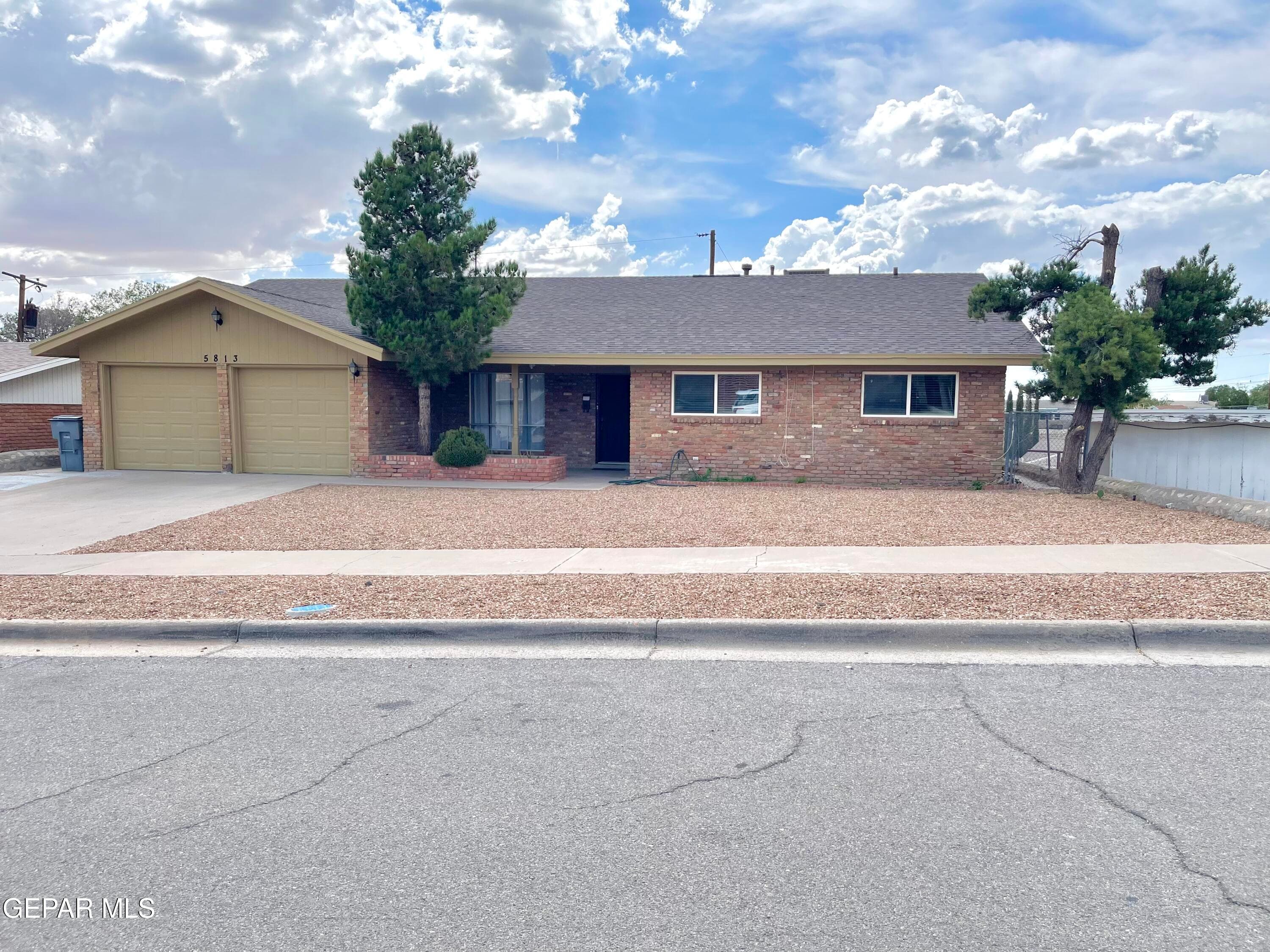 5813 Beaumont Pl