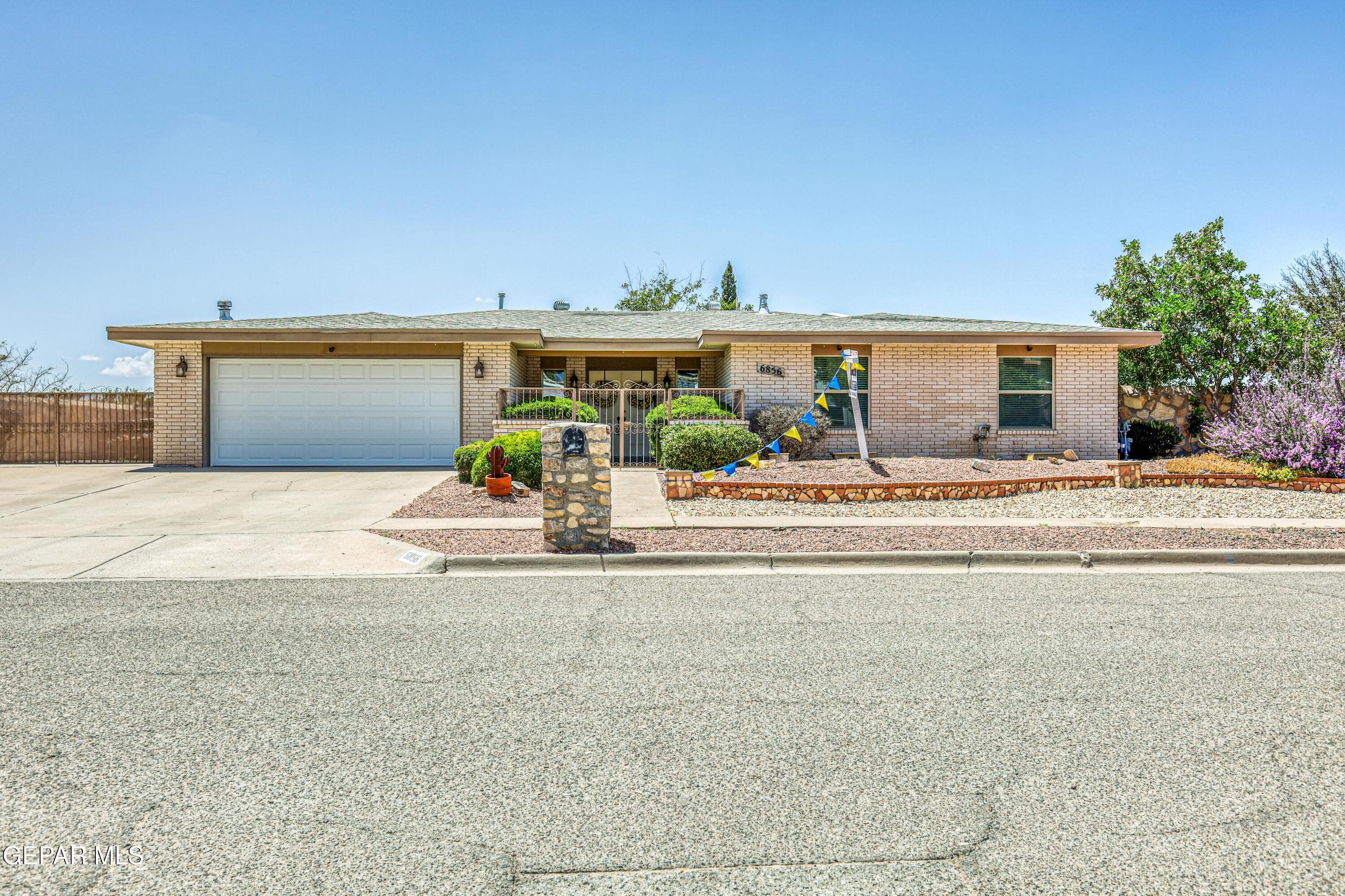 6856 Granero Dr