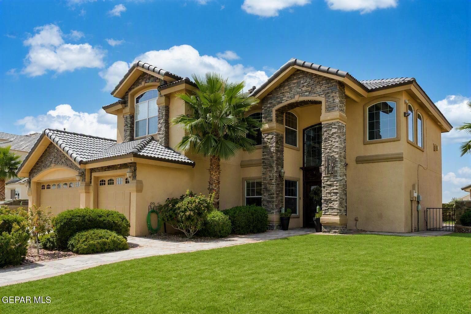 11909 Paseo Del Rey Dr
