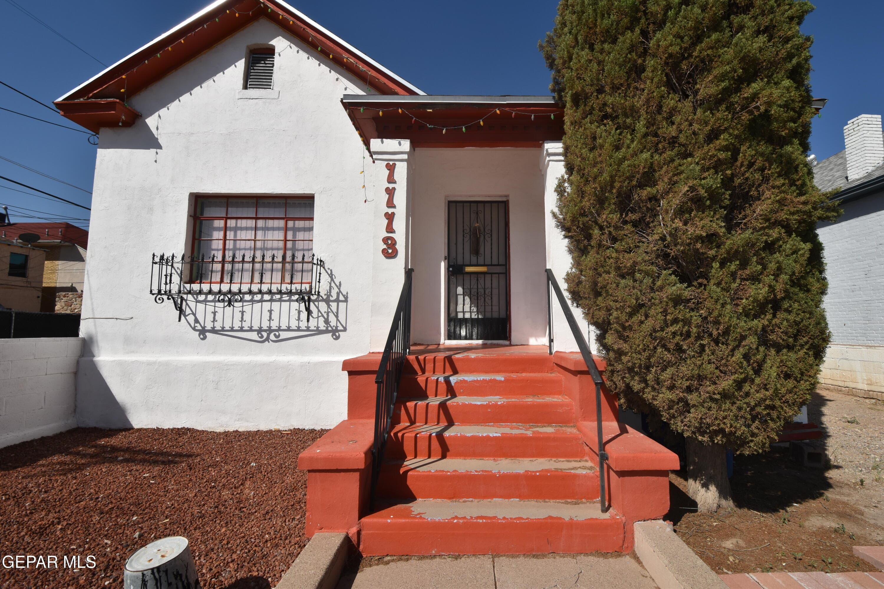 1113 Octavia St