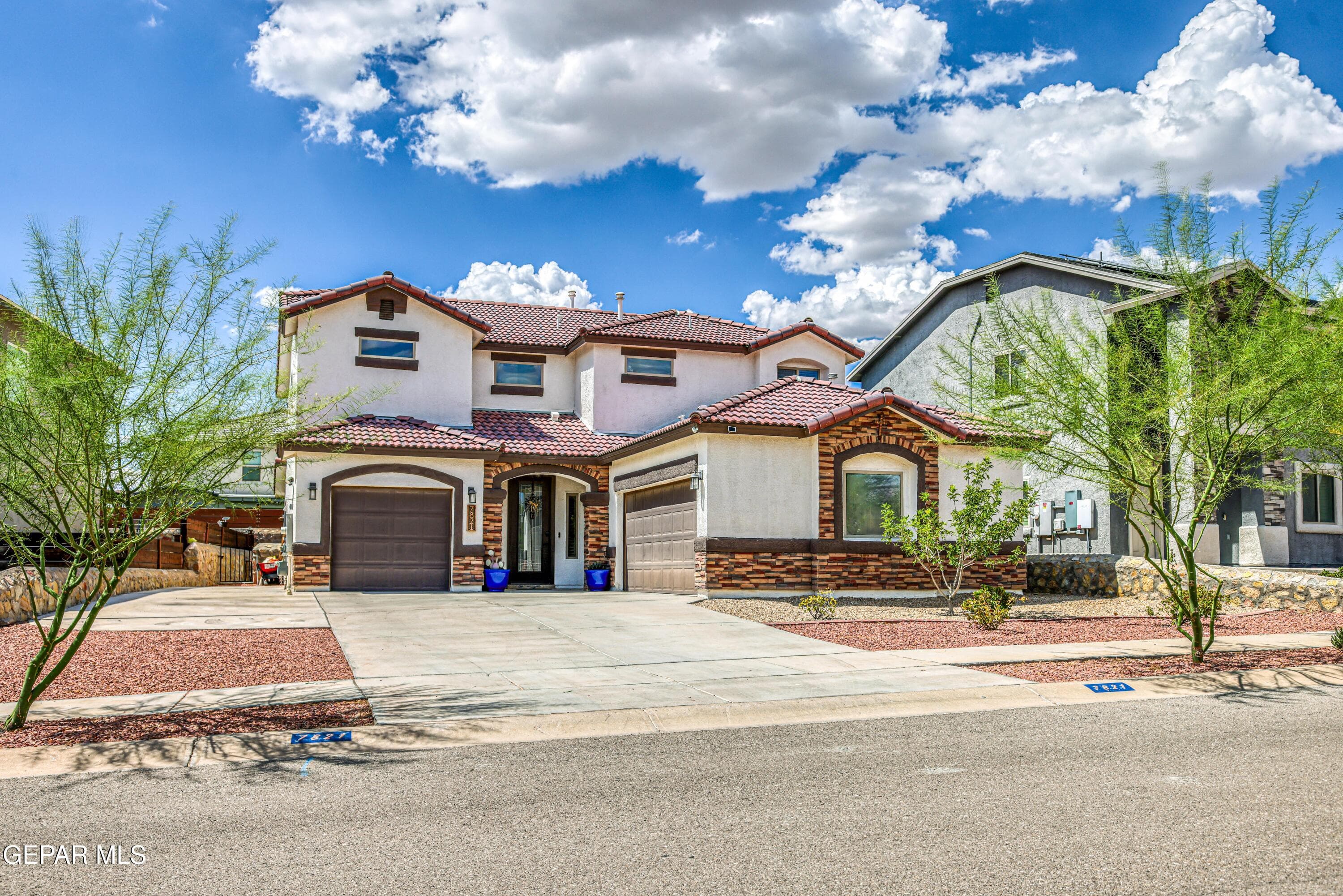 7821 Enchanted Ridge Dr
