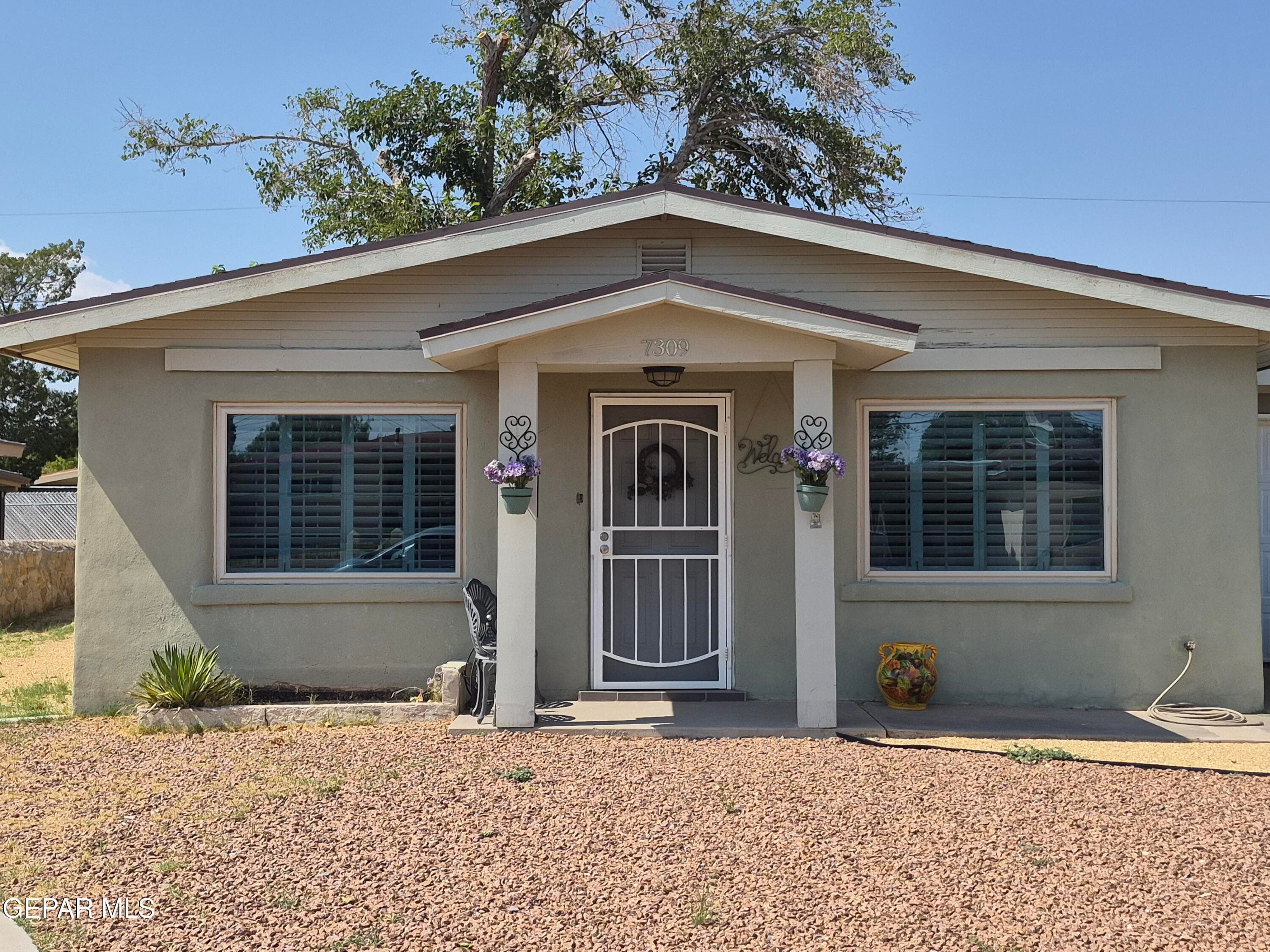 7309 Parkland Dr