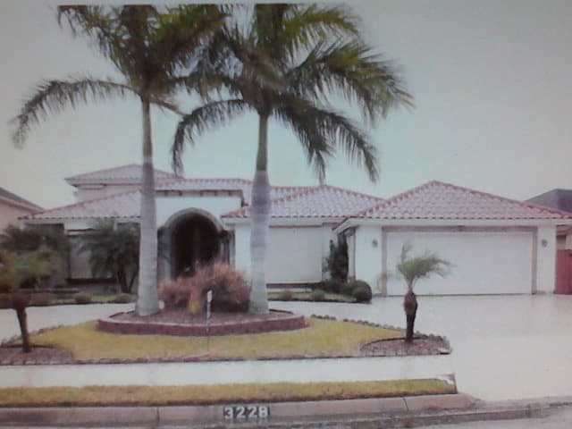 3228 Noble Dr