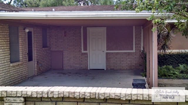 90 Country Club Rd