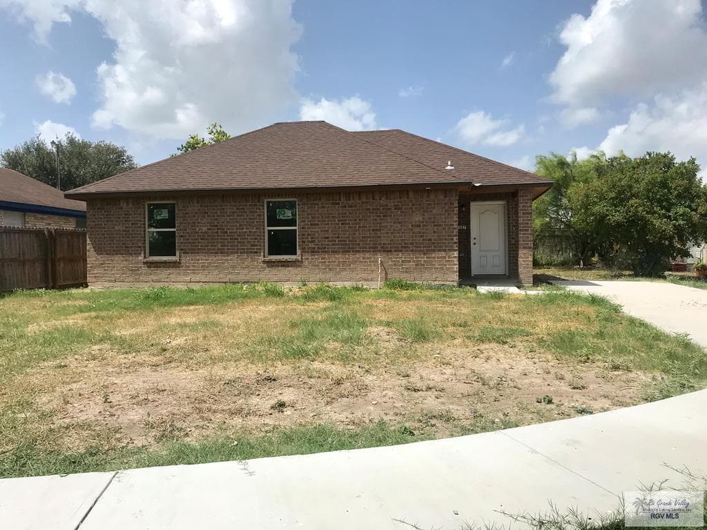 7027 Laguna Verde Dr