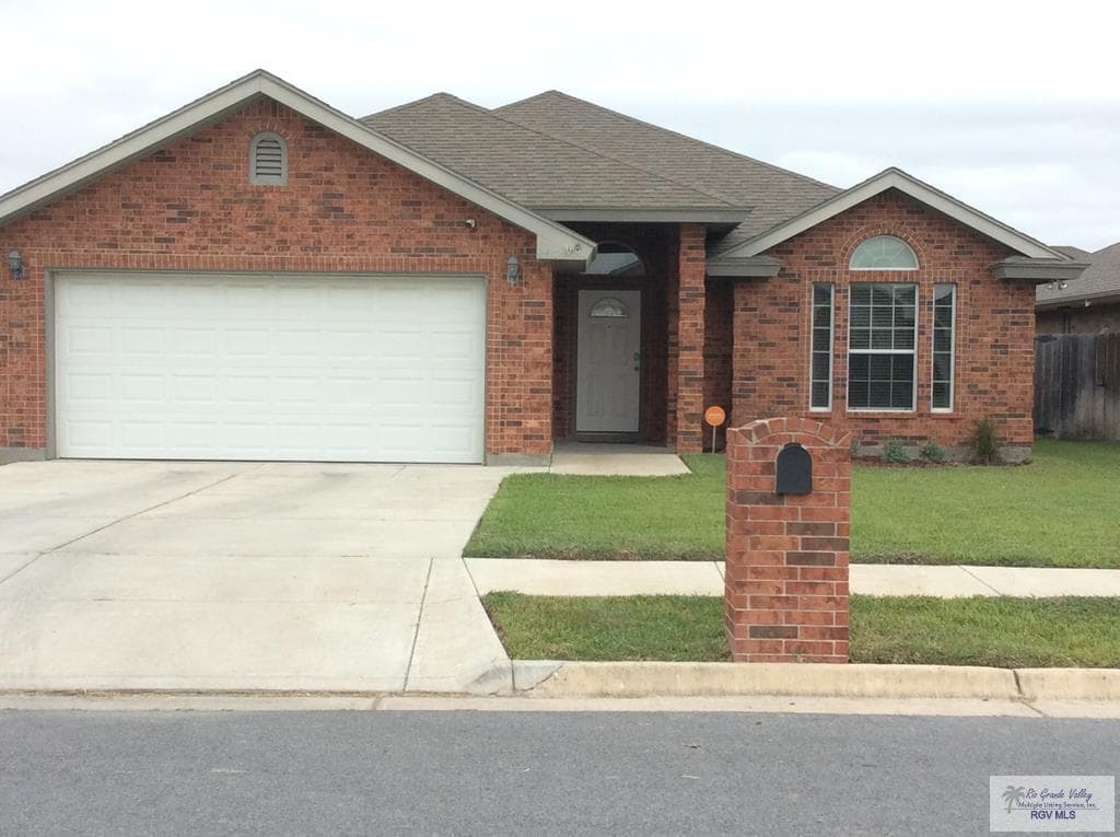 2419 Lexington Pl