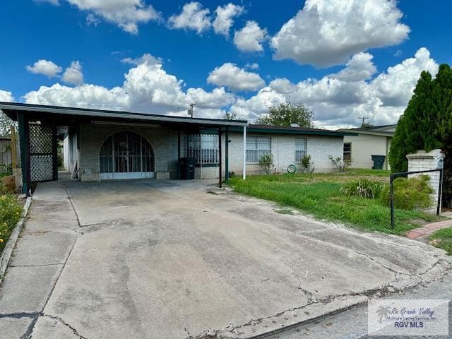 905 Cardinal Dr