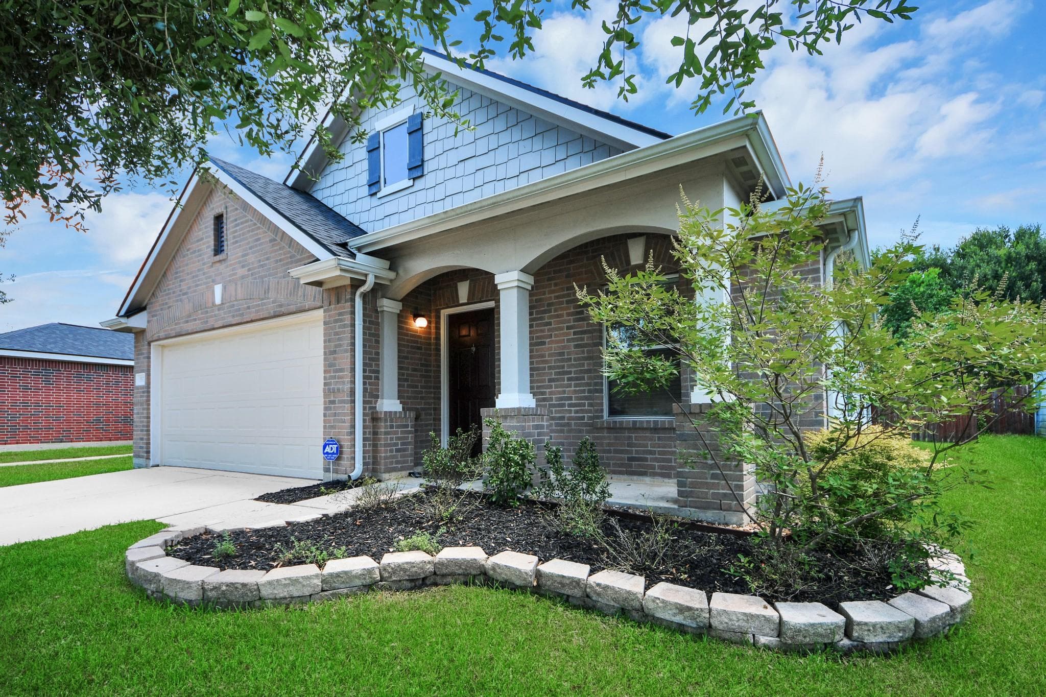 15922 Arapaho Bend Ln