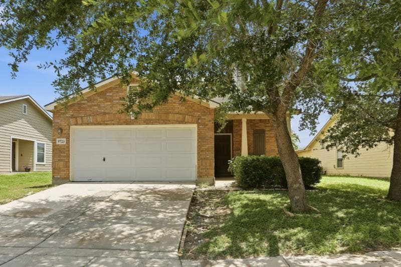 9723 Copper Rock