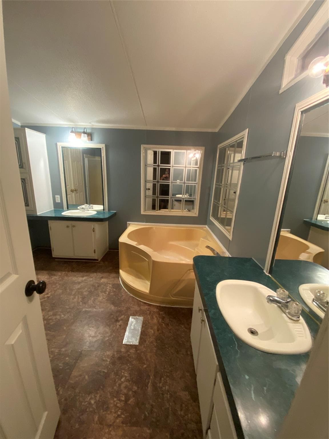 Gallery image 5