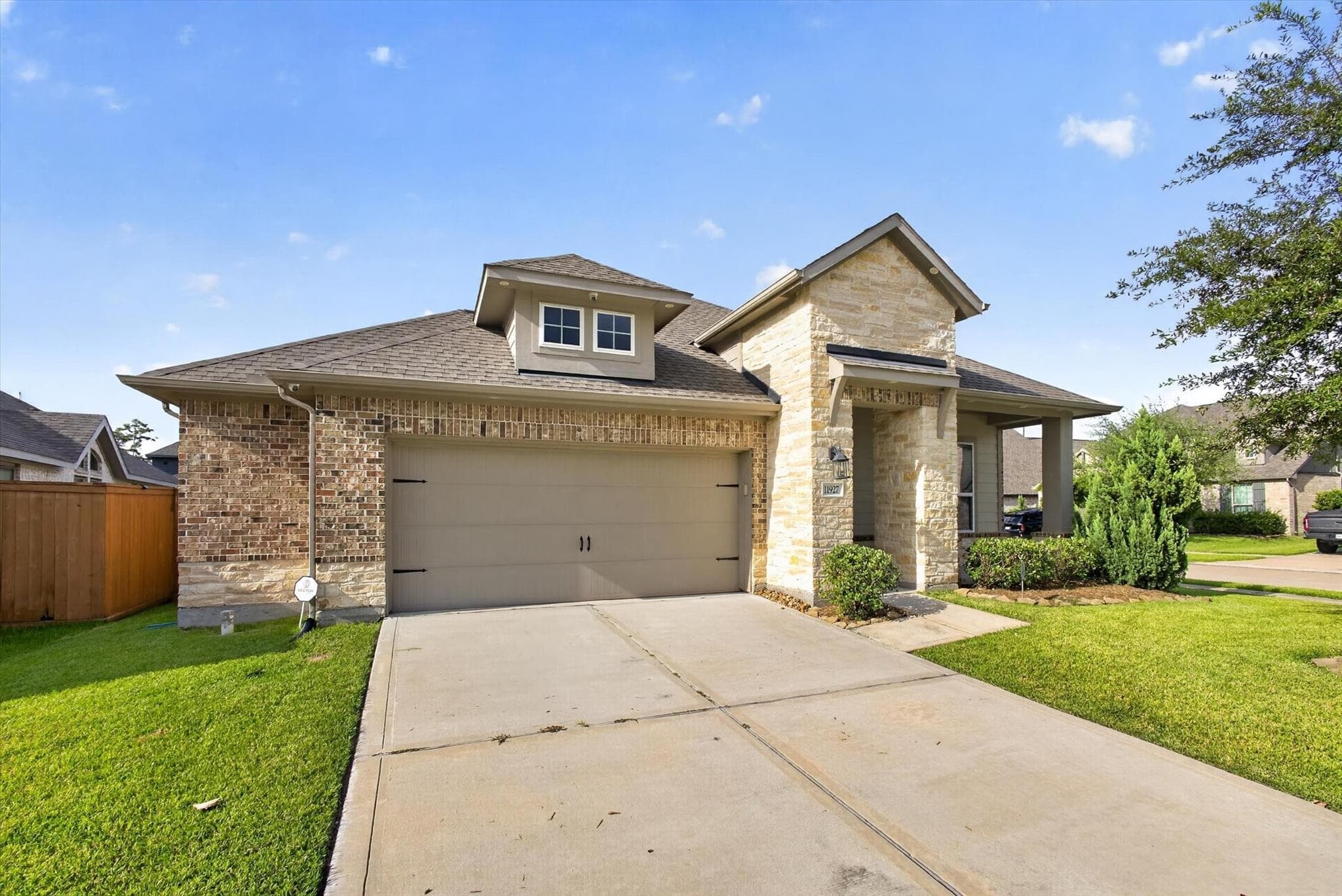 11927 Clearview Cove Dr