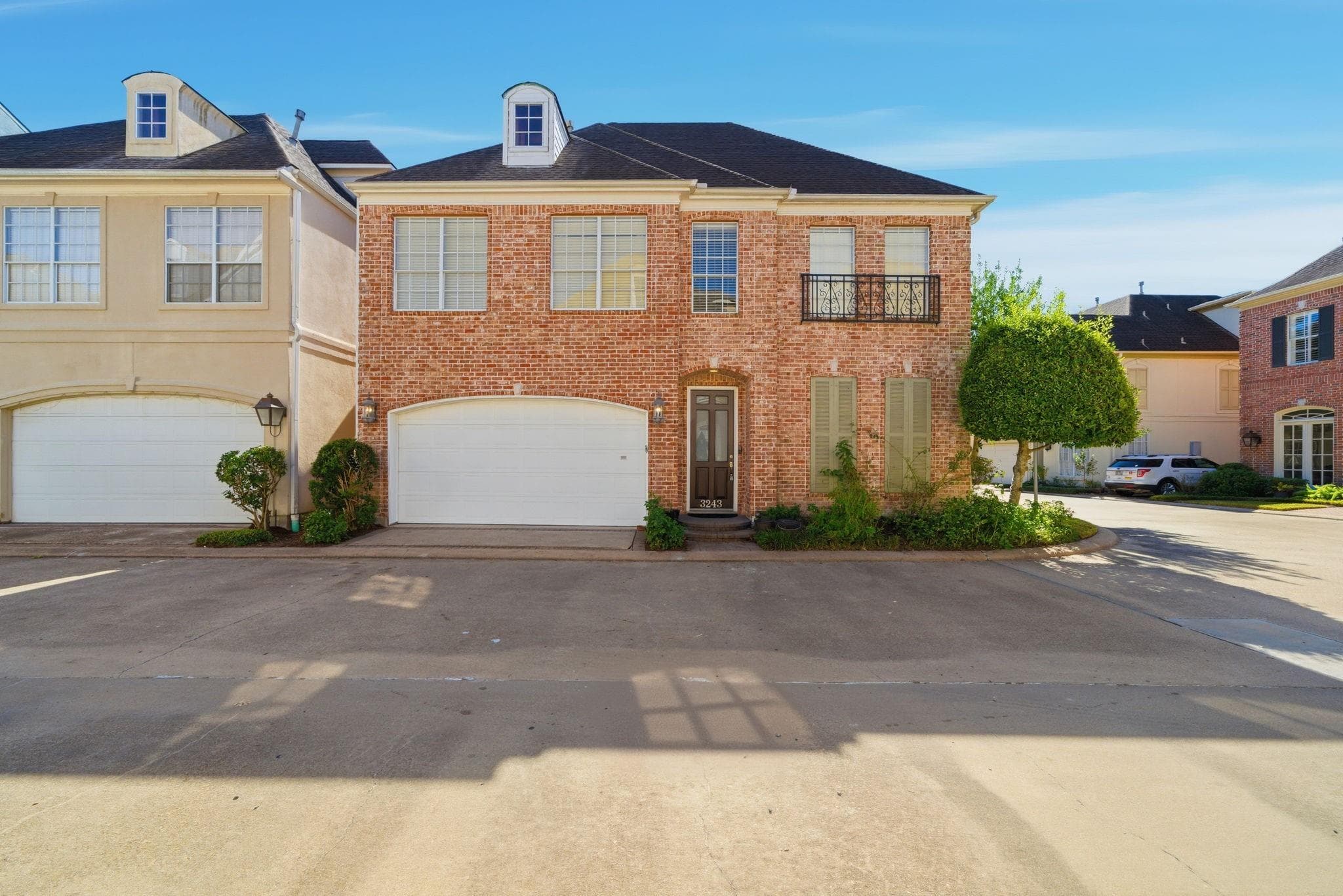 3243 N Pemberton Circle Dr