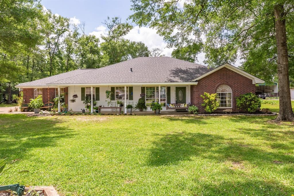 640 White Dove Dr