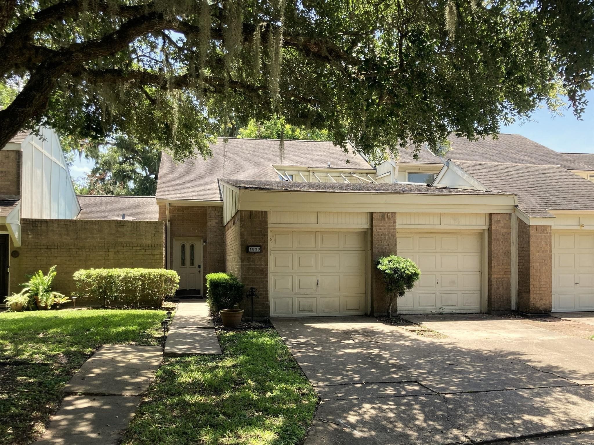 1830 Veranda Dr