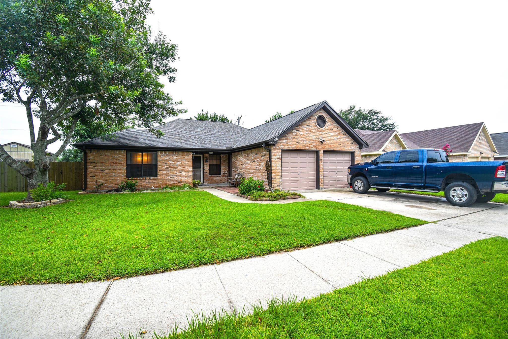 2066 Jenica Dr