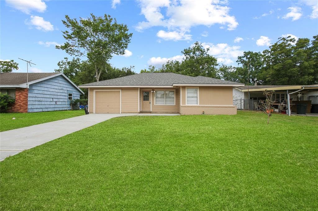 208 Highland Dr