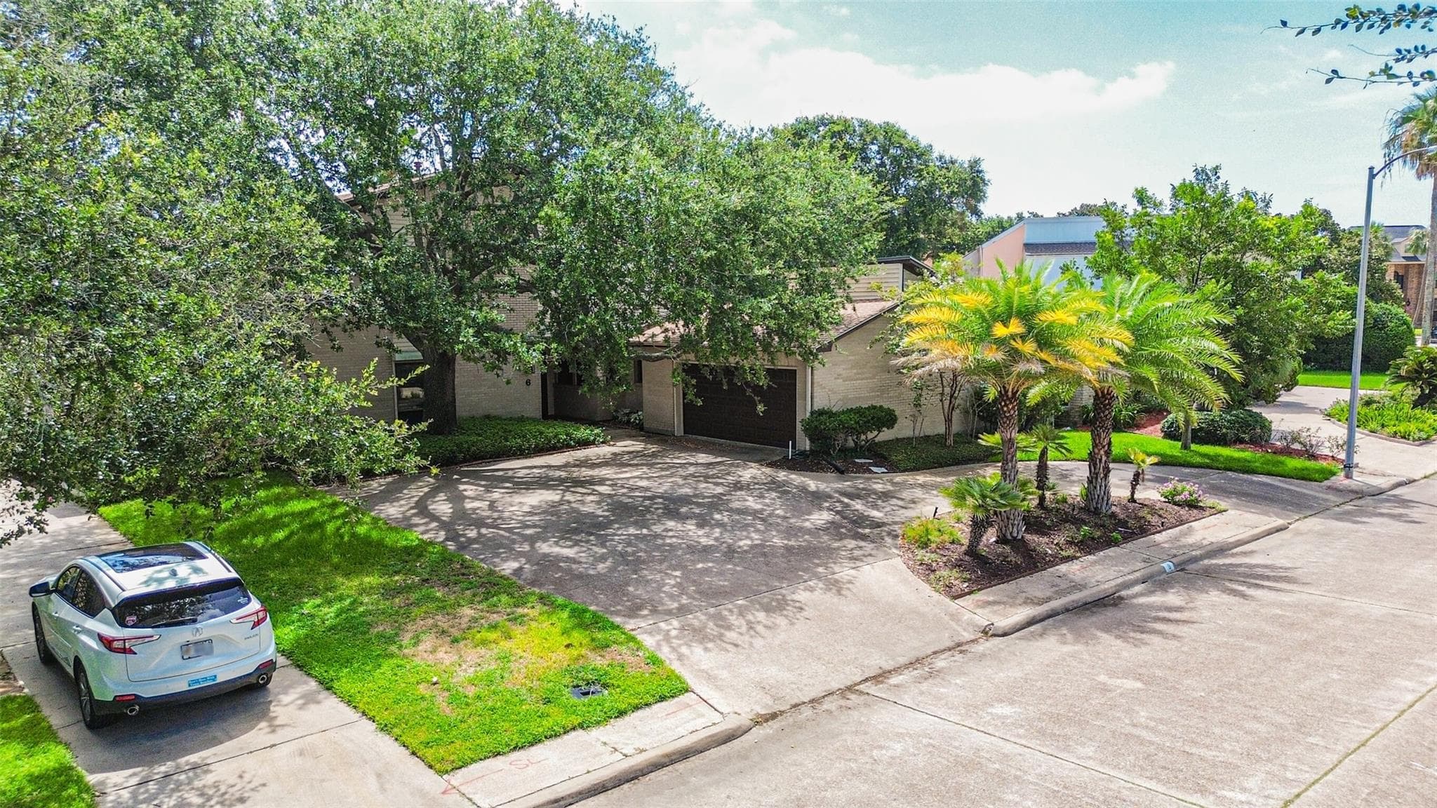6 Park Ln