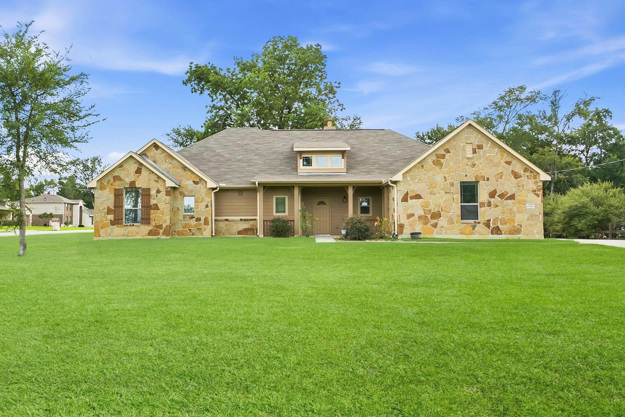 13303 Hidden Manor Ct