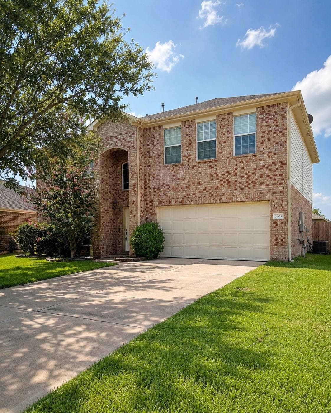 24623 Colonial Maple Dr