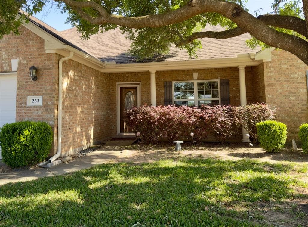 232 S Lantana Cir