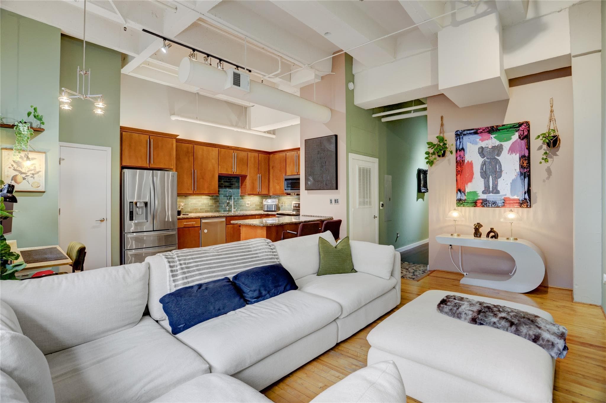 Gallery image 3