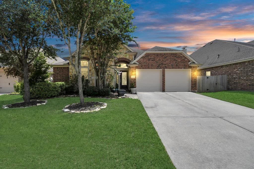 2858 Woodland Glen Ln