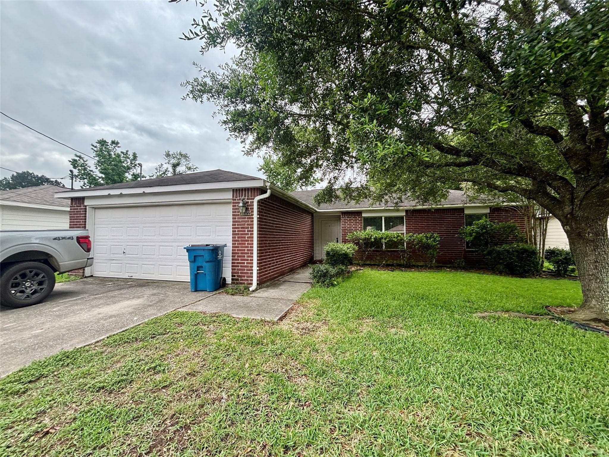 16322 Long Valley Ct