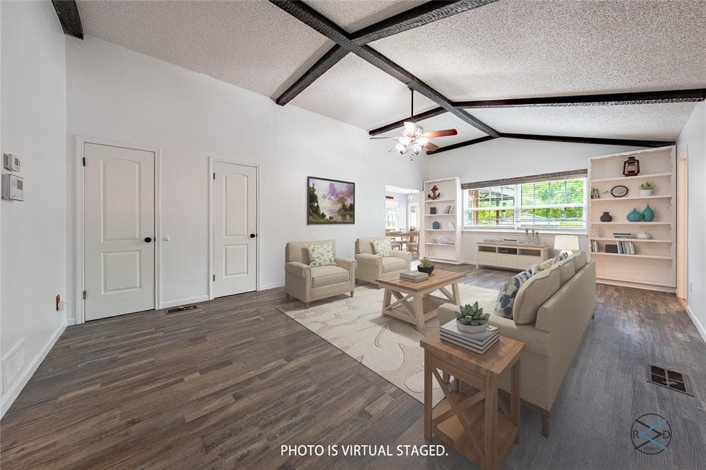 156 Harbor Dr