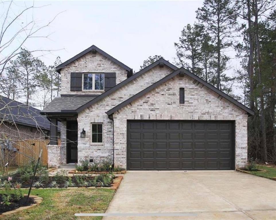 734 Lacebark Elm Trl