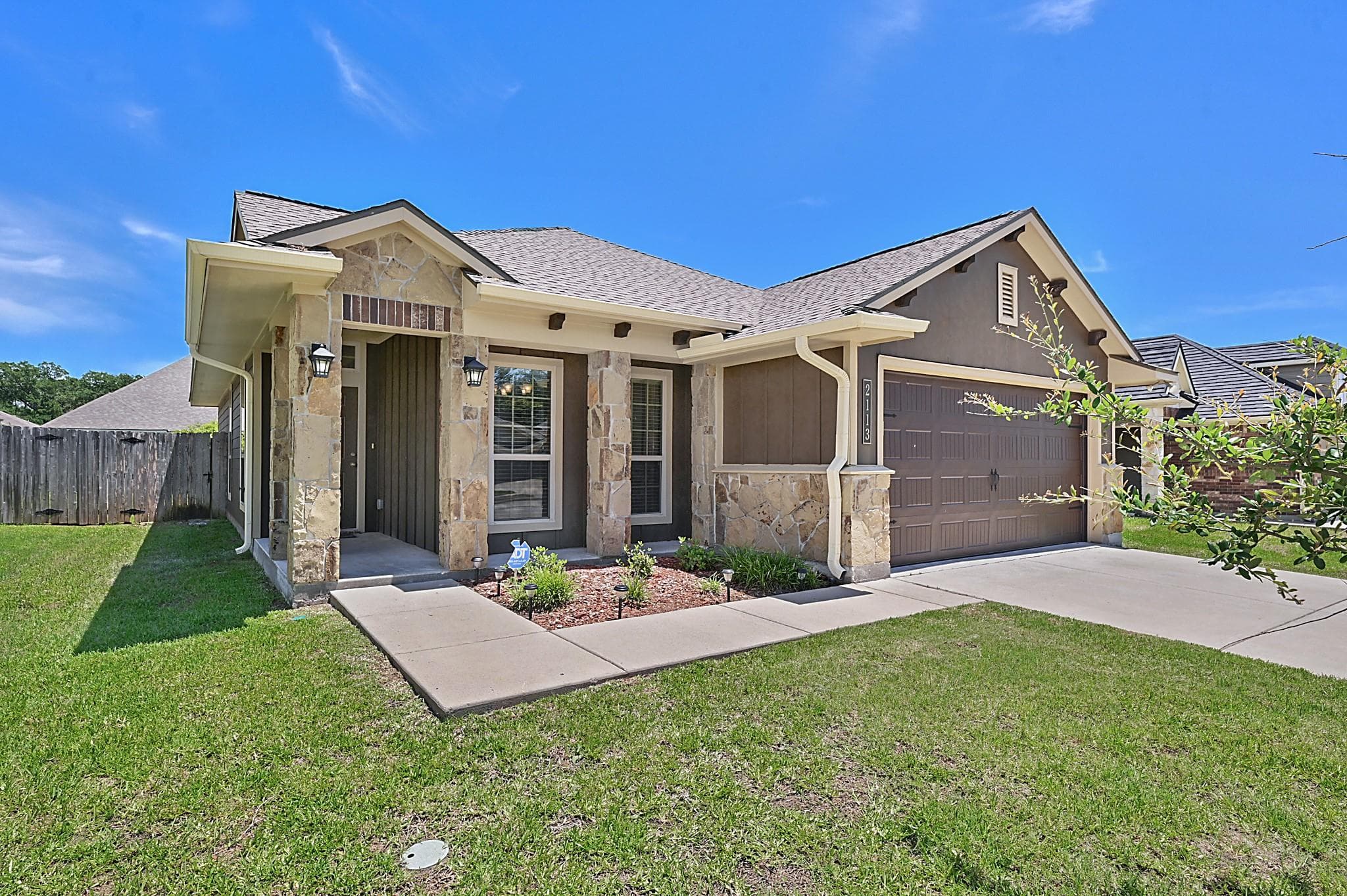 Main property image