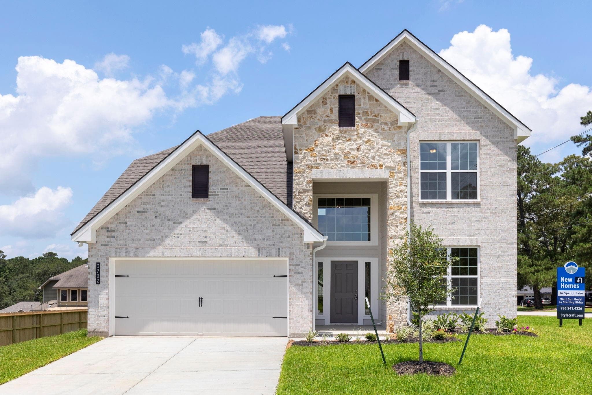 3702 Violet Ln