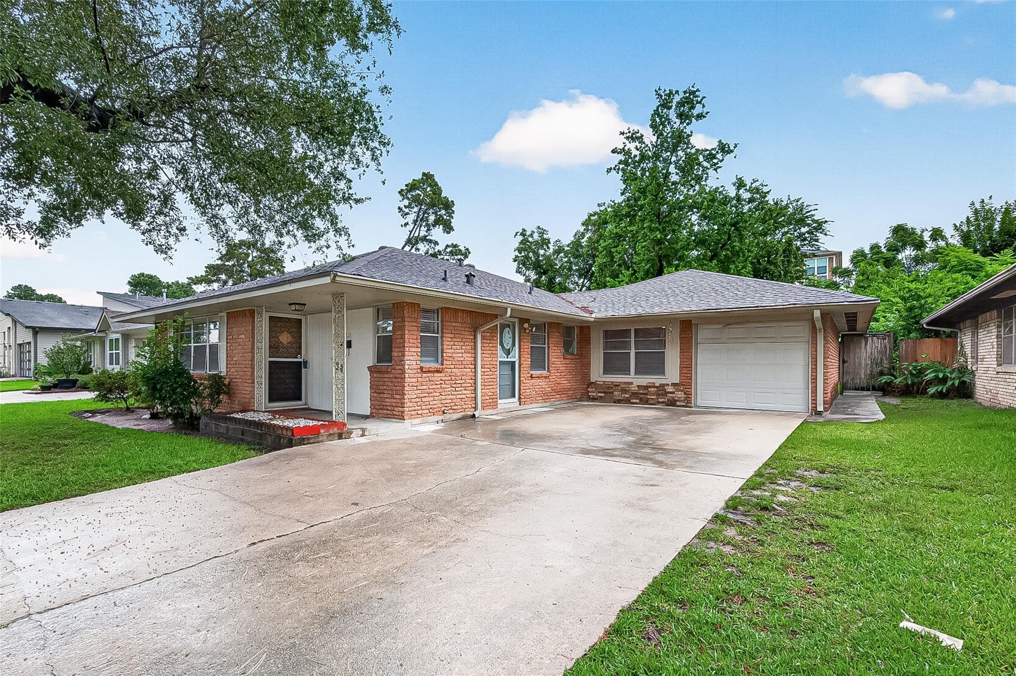 5211 Lamonte Ln