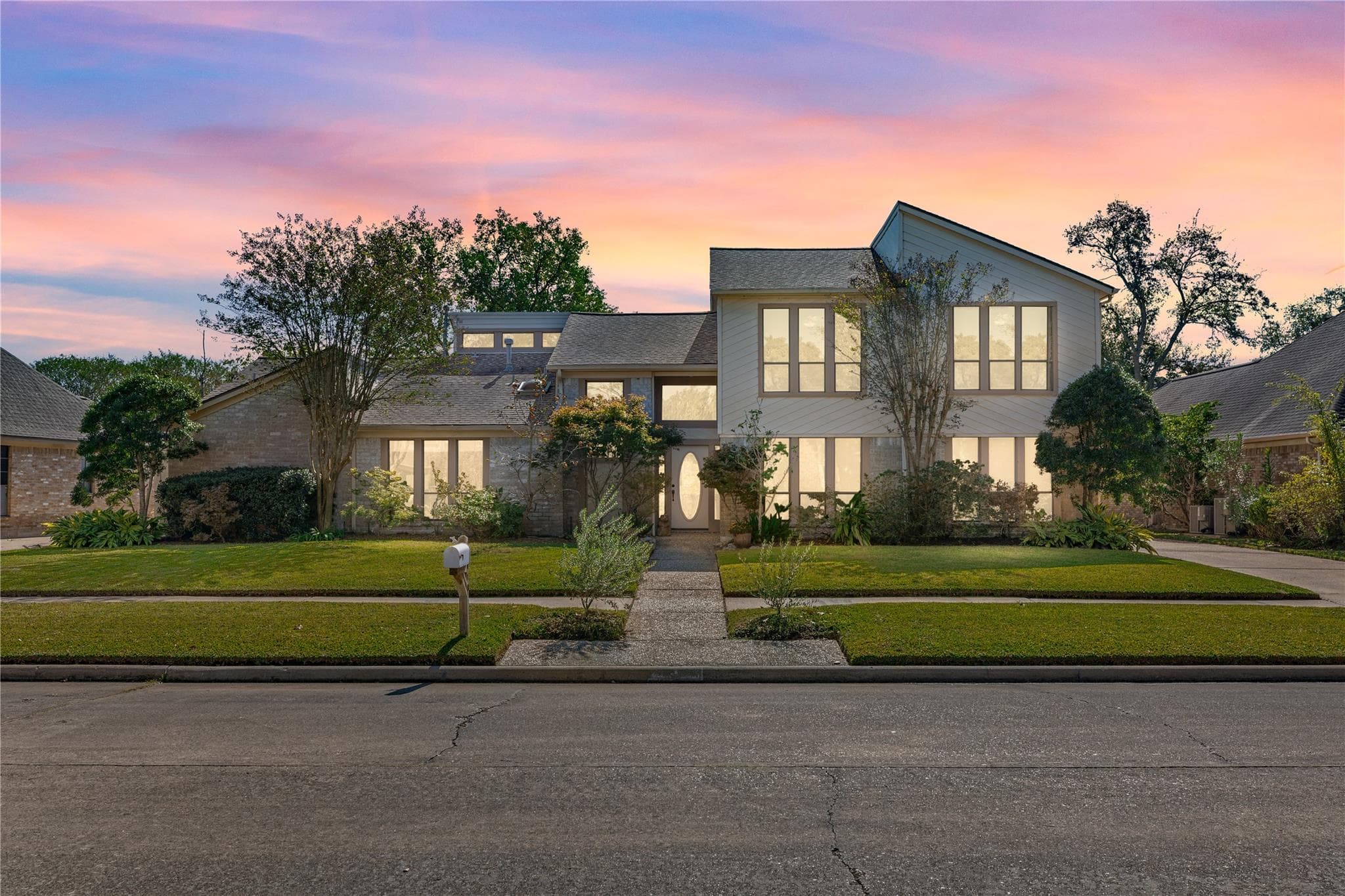 15918 Mesa Verde Dr