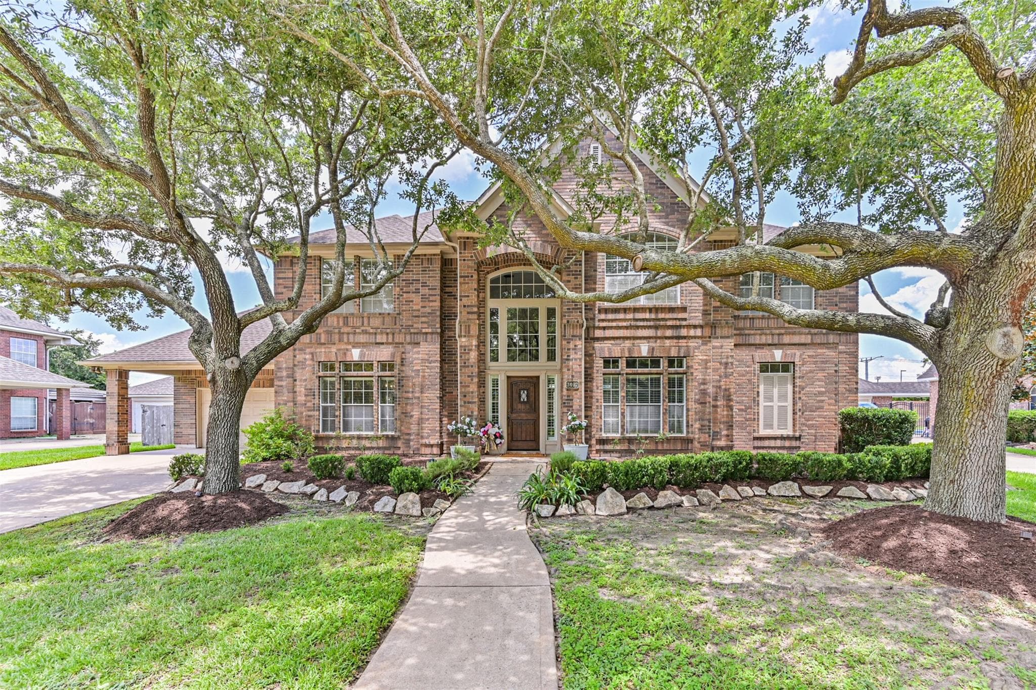 3407 Scenic Elm St