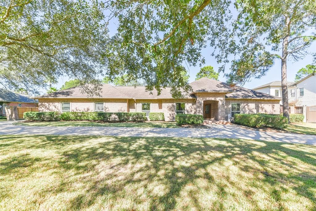 1008 Pine Hollow Dr