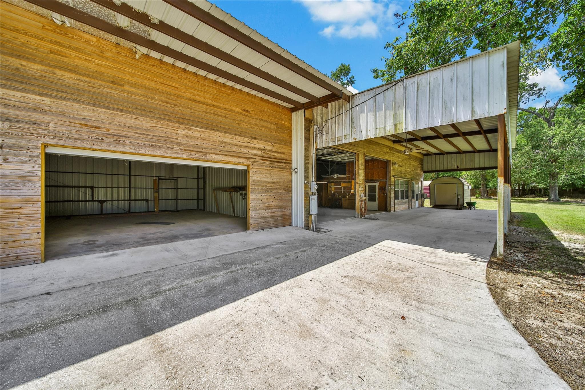 14668 Lynnwood Dr