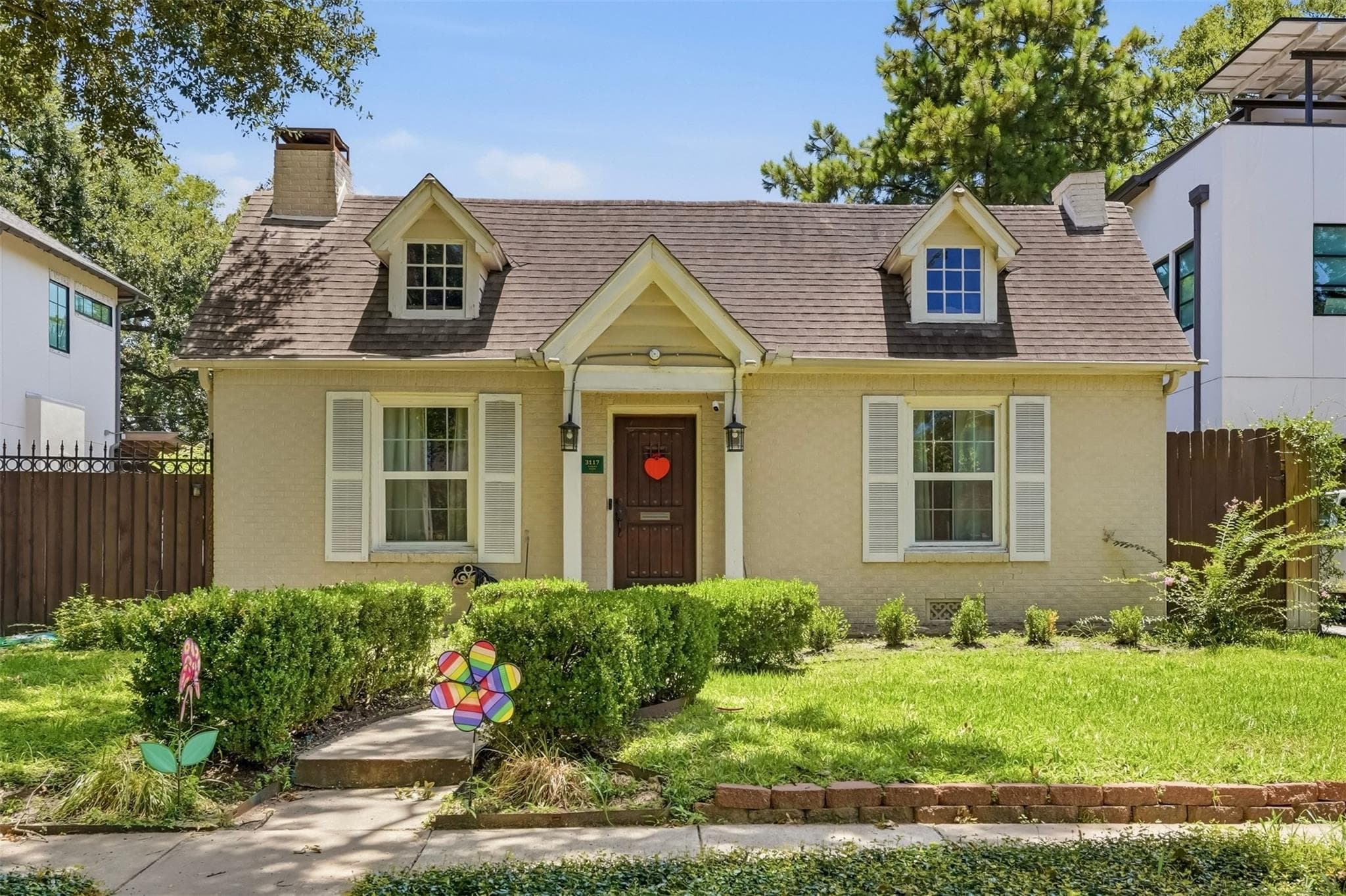 3117 Albans Rd