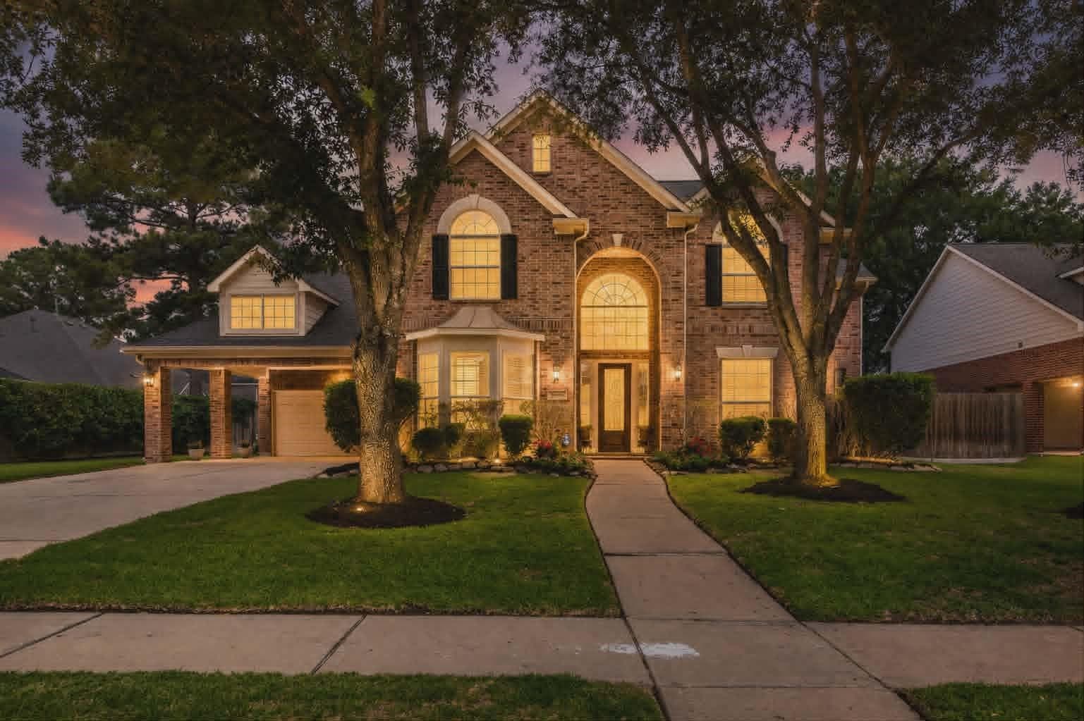 15418 Stable Trail Dr