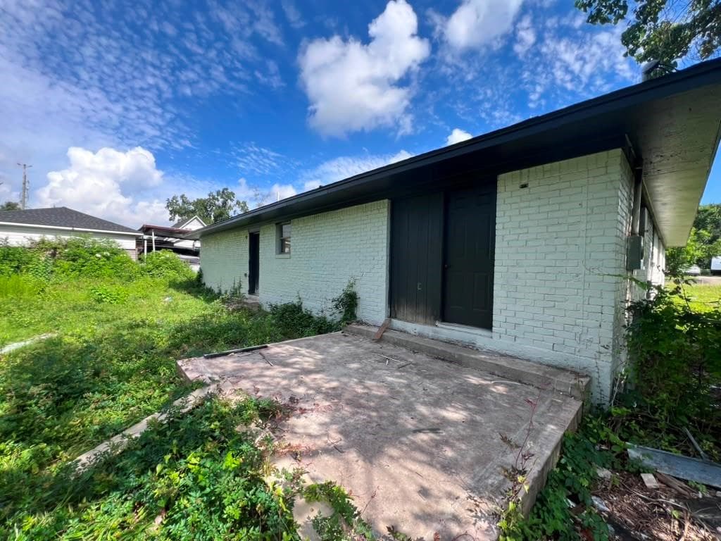 Main property image