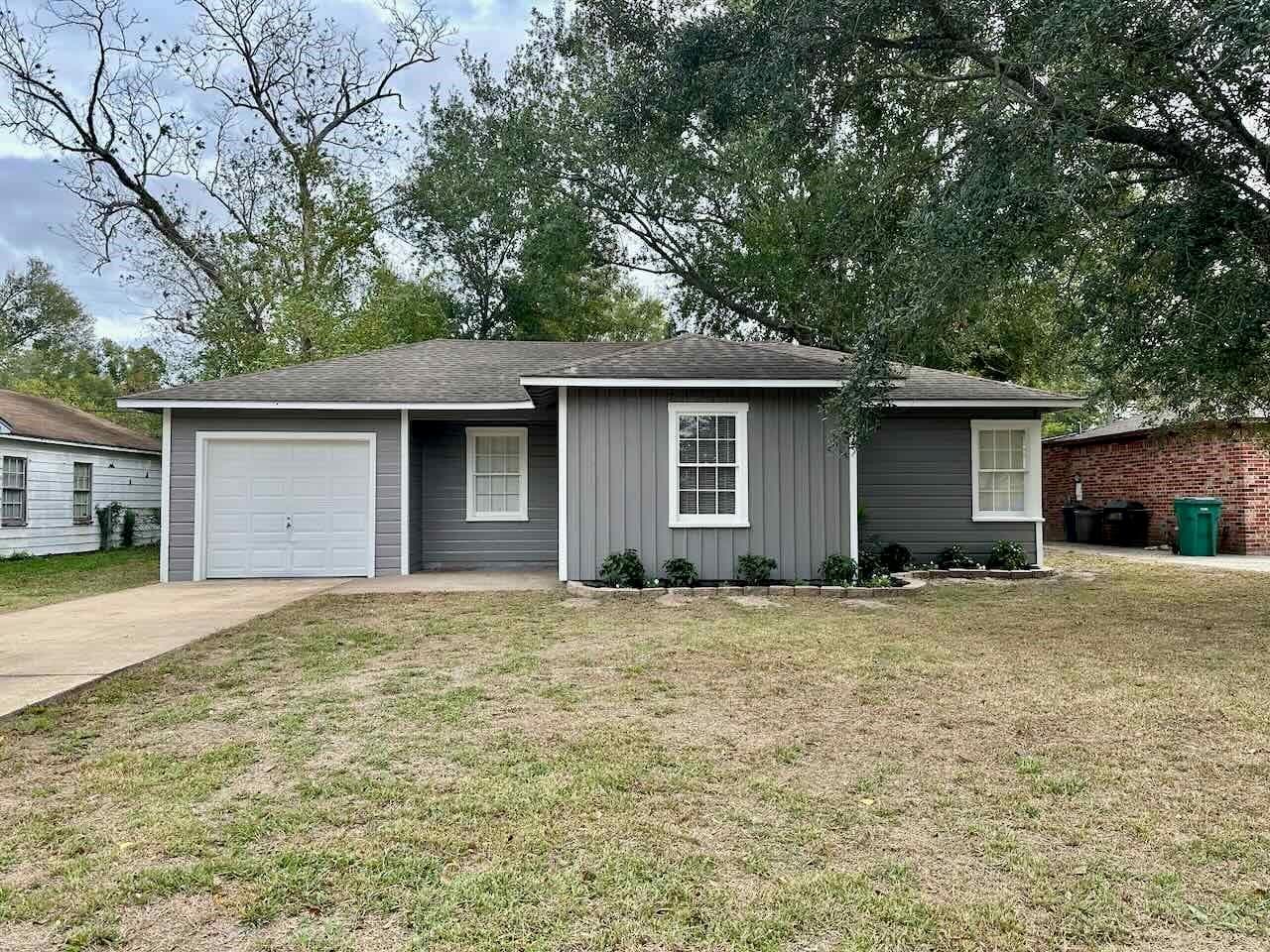 2239 Norwood Dr