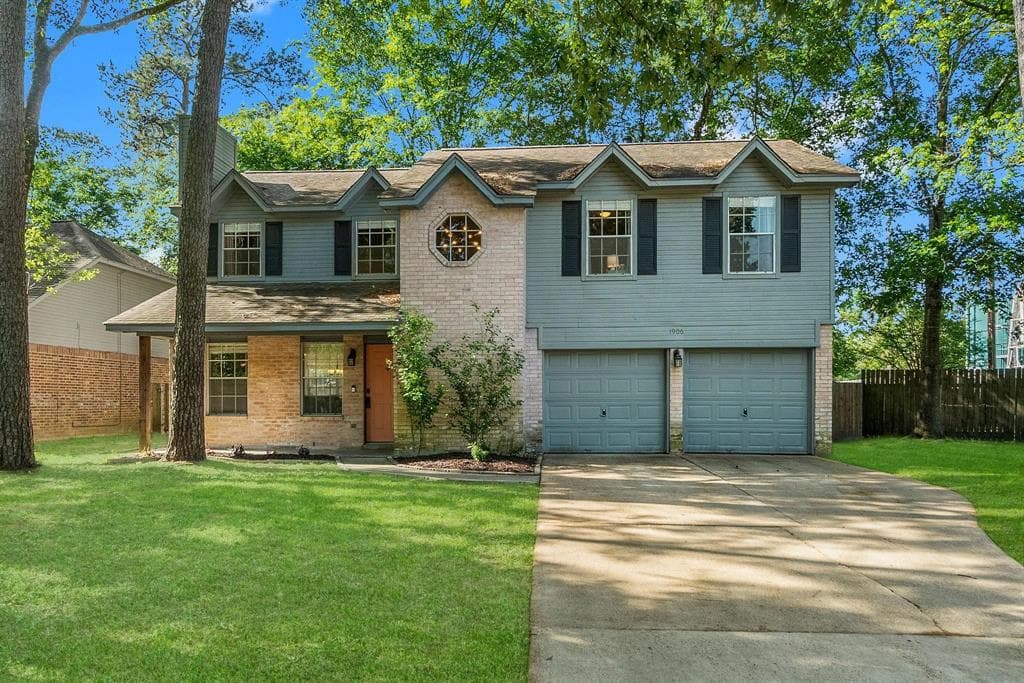 1906 Creston Dr