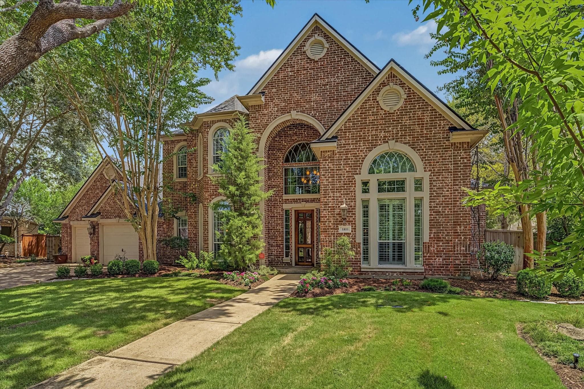 1811 Oak Shadow Ct