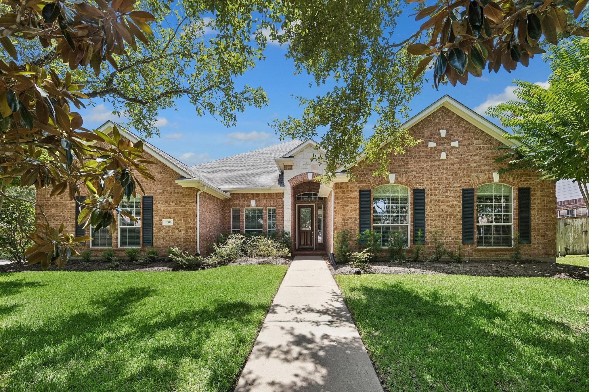 1007 Longdraw Dr