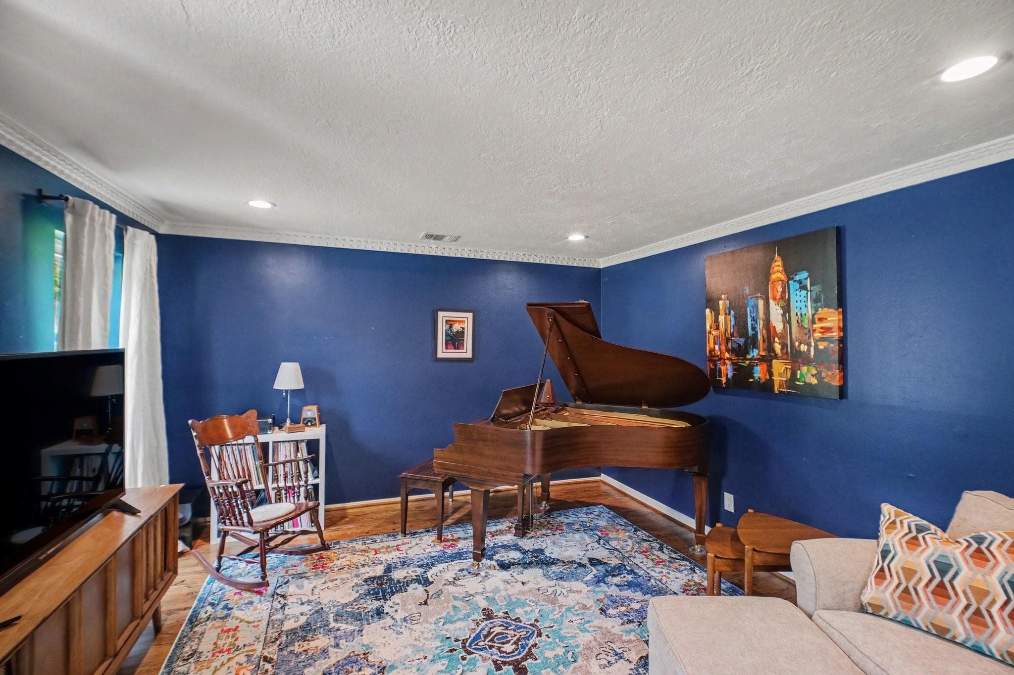 Gallery image 4