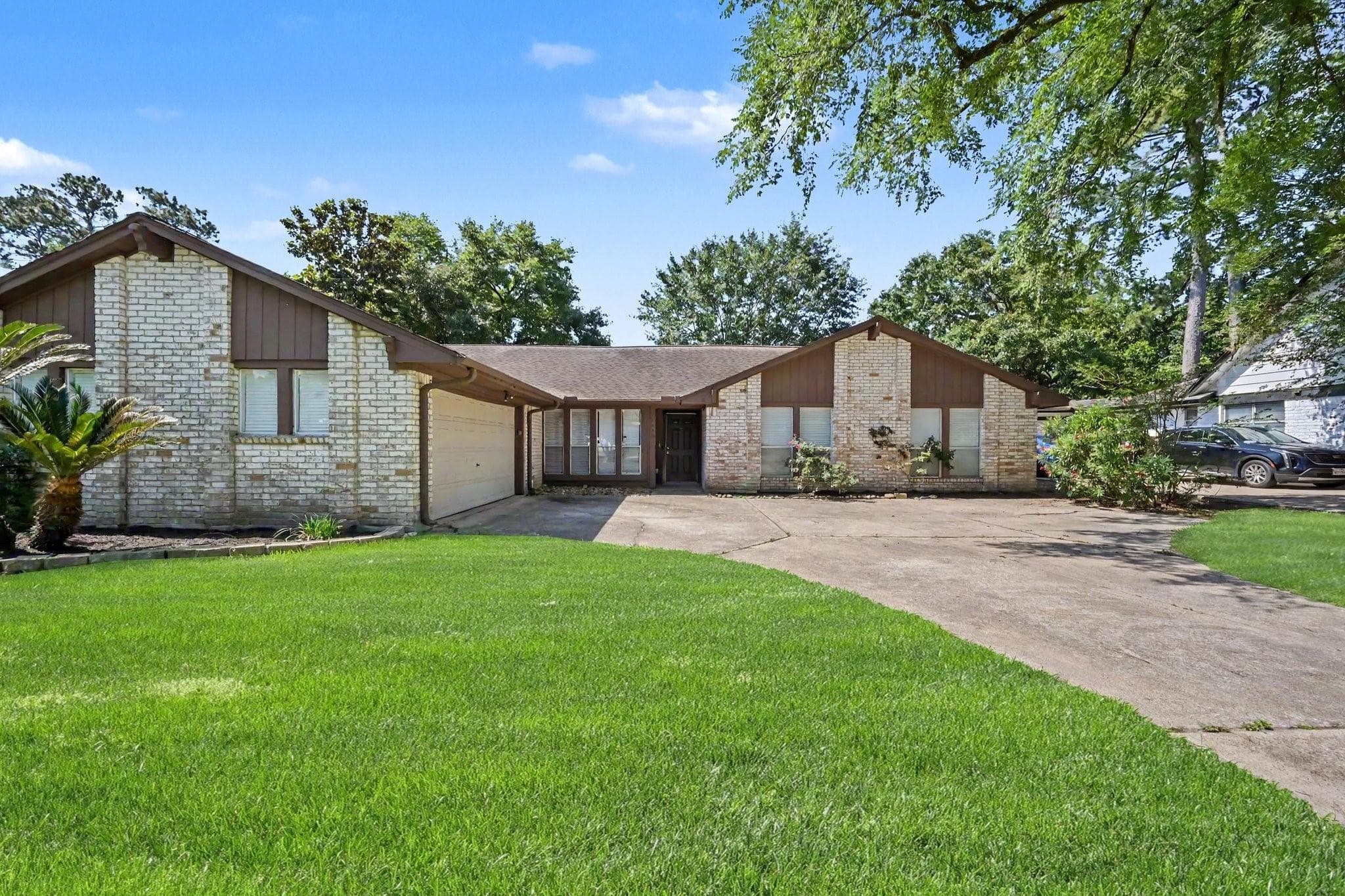 17419 Cassina Dr