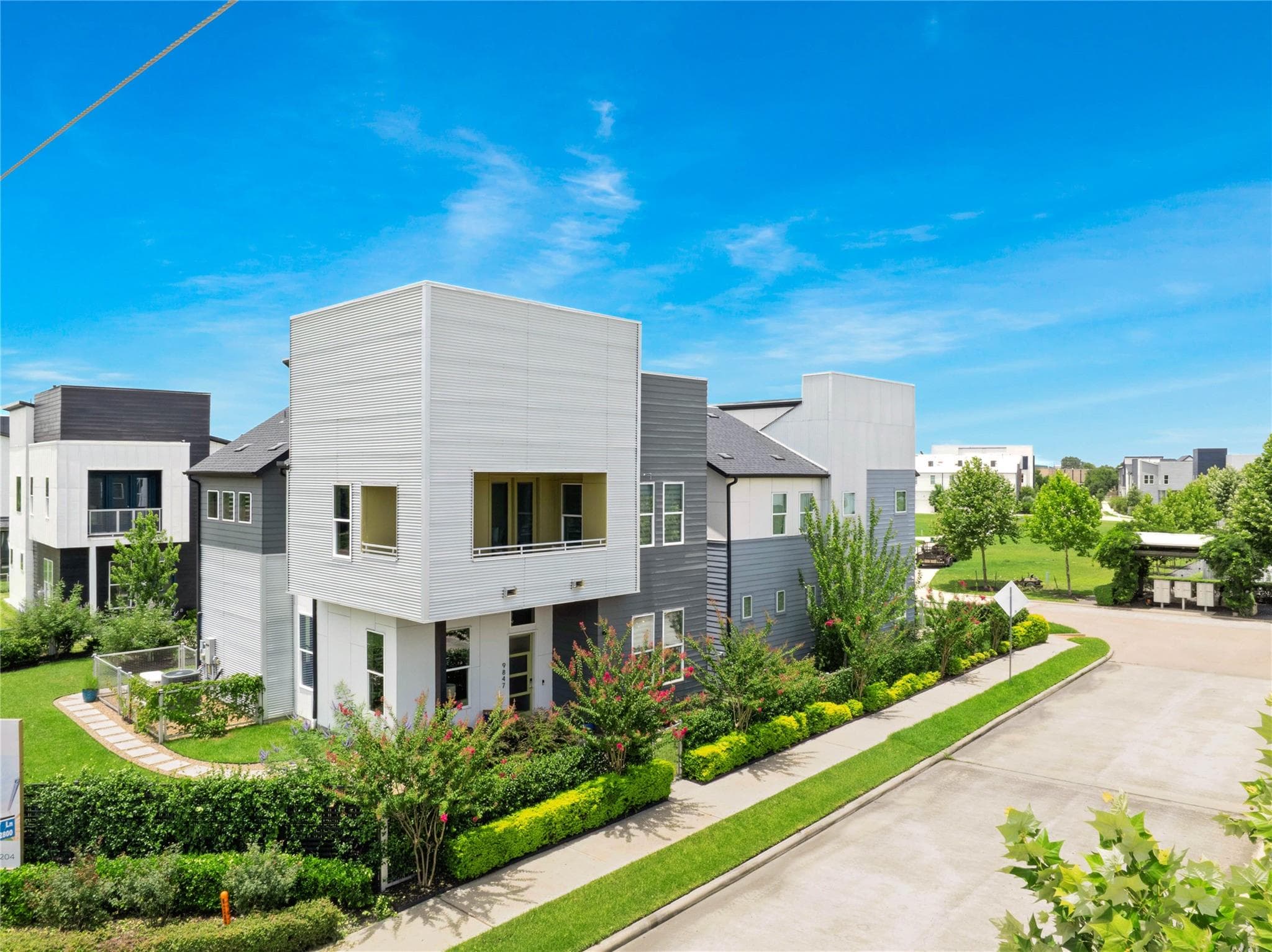 9847 Mockingbird Hill Ln