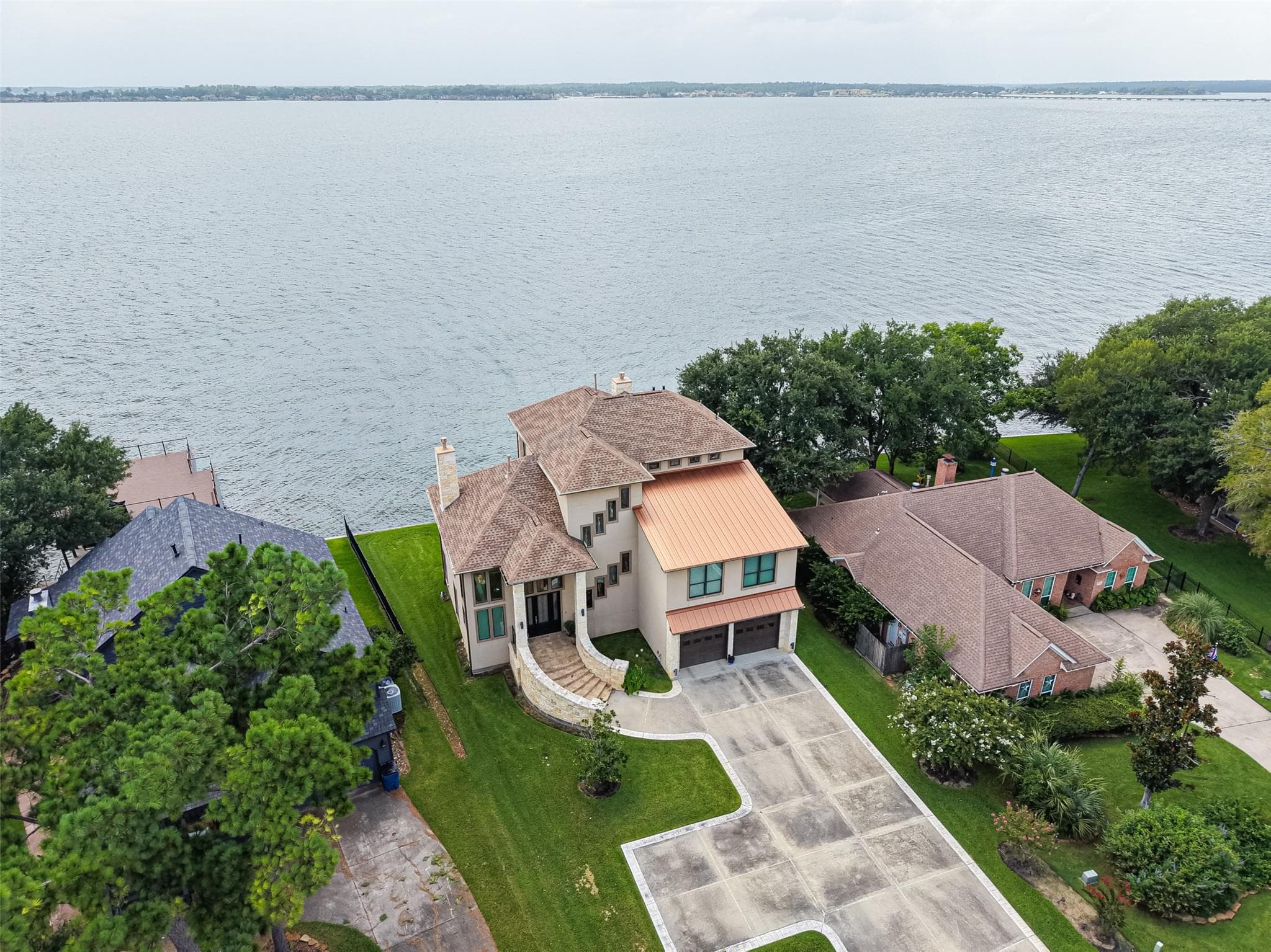 Main property image