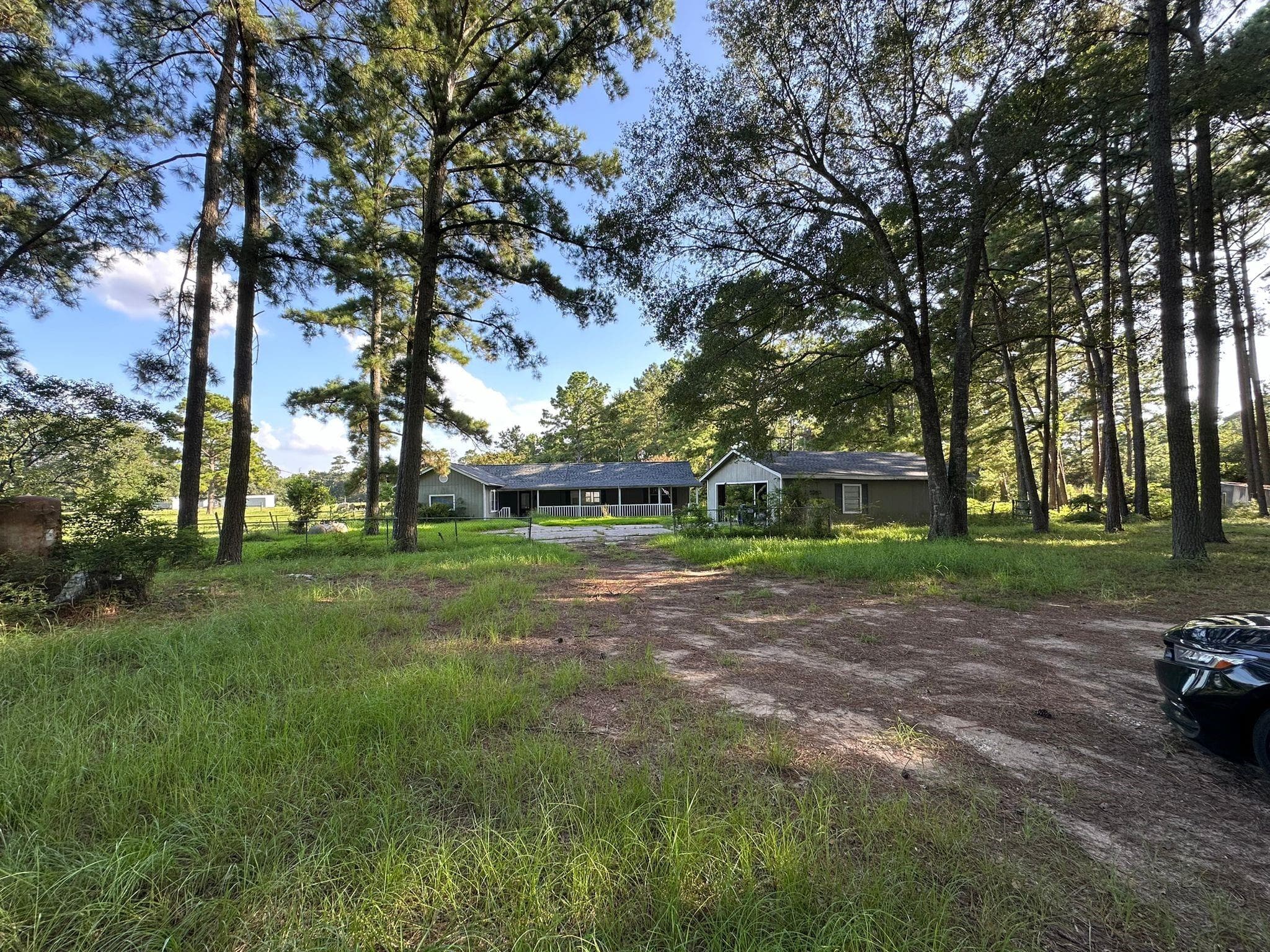 377 Hostetter Rd