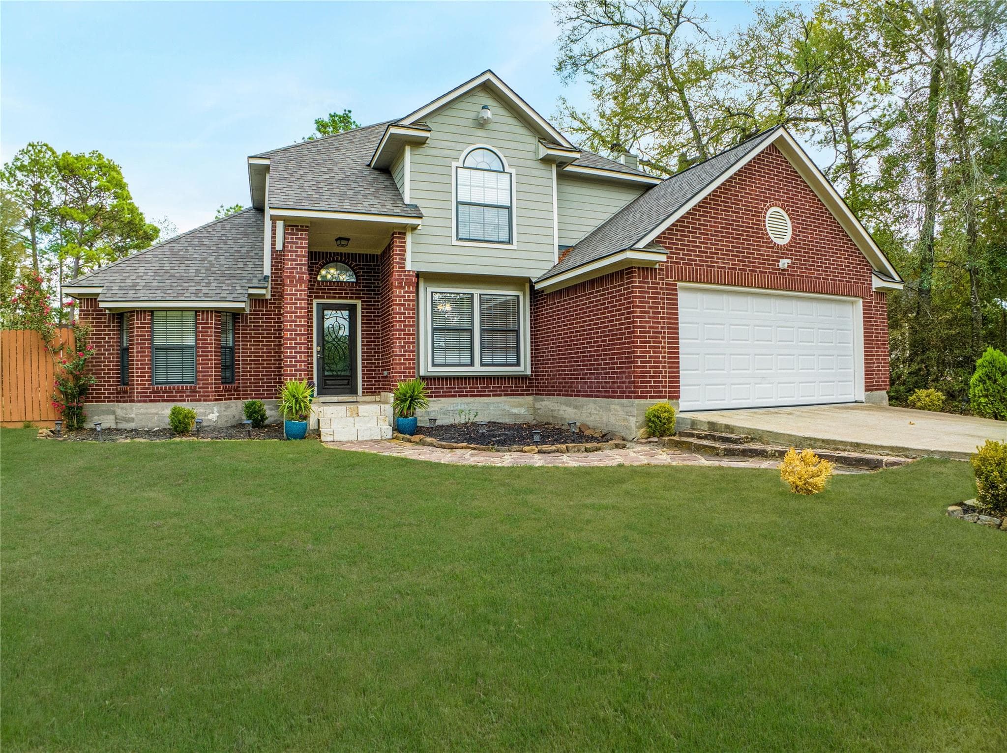 2518 E Blue Lake Dr