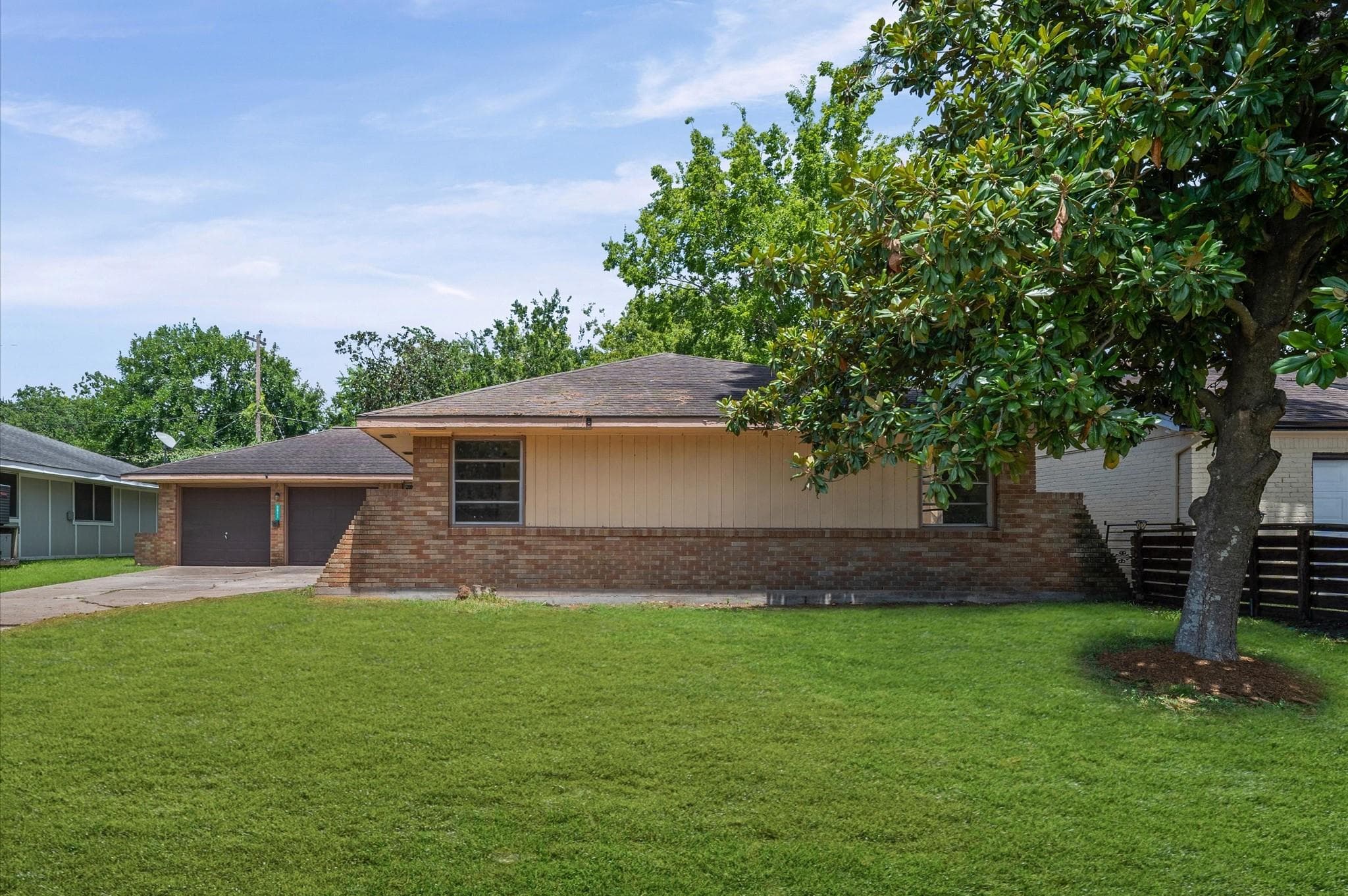 9011 Sandpiper Dr